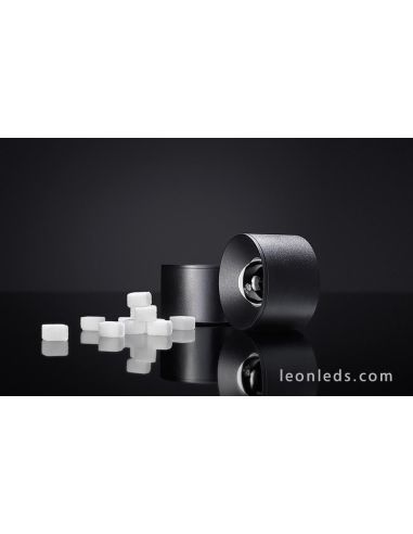 Puck LED de Arkos Light de color negro, un foco moderno para instalar en el techo | LeonLeds Iluminación