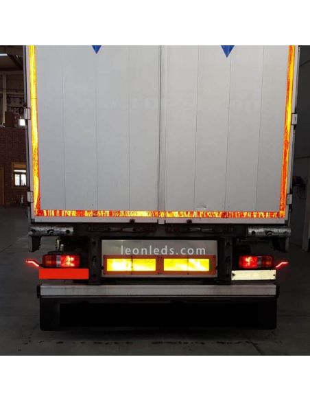 Feu de gabarit à DEL installé sur une remorque de camion | Lumières LED LeonLeds
