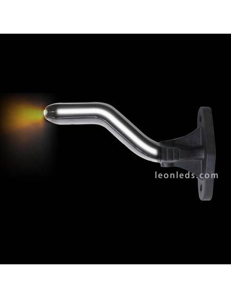 Feu de gabarit à DEL installé sur une remorque de camion | Lumières LED LeonLeds