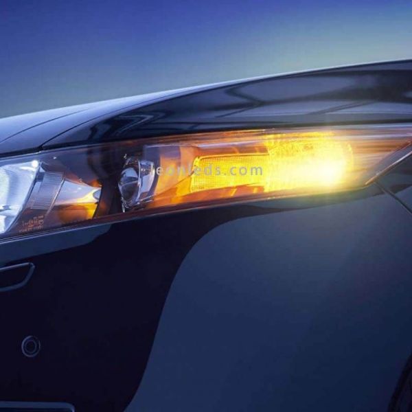 Ampoules de clignotants LED ambre avec Can Bus Philips extreme ultinon | LeonLeds.com