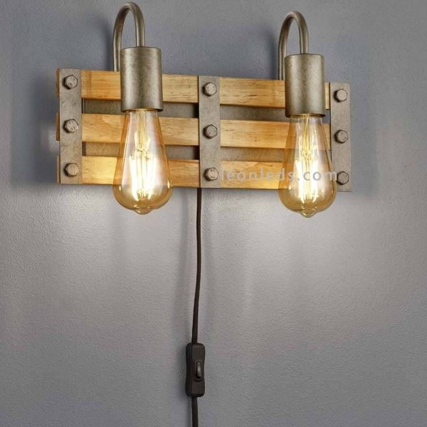 Applique murale en bois à 2 lumières avec prise et interrupteur Khan | Éclairage LeonLeds