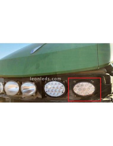 Phare LED ovale encastré John Deere séries 8020 et 8020T Agropar | Éclairage LeonLeds