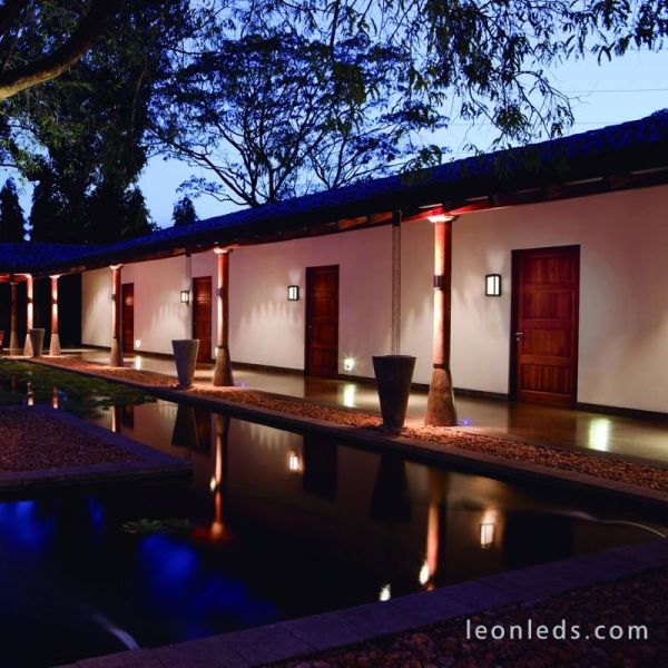 Arandela LED retangular para exterior 9W 3000K Chamonix 7062 Mantra | leonleds