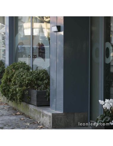Applique murale d'extérieur à LED 20W Half Faro Barcelona | Éclairage LeonLeds