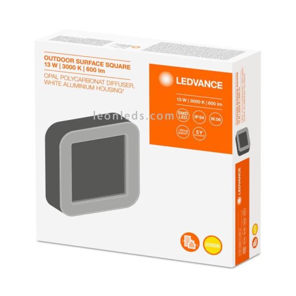 Surface carrée blanche de boîte à applique murale à LED Square Led Vance | Éclairage LeonLeds