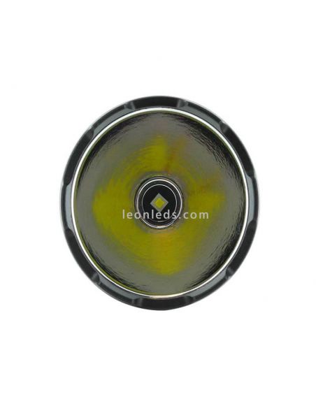 Nitecore Nouvelle lampe de poche portable longue portée P30 Nitecore | Éclairage LeonLeds