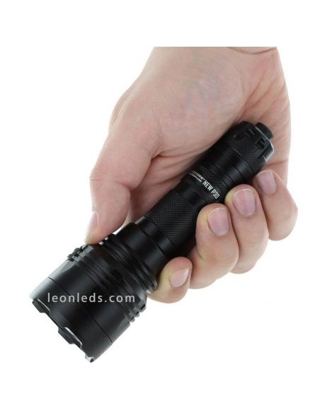 Linterna de Mano Nitecore New P30 Largo Alcance Nitecore | LeonLeds Iluminación