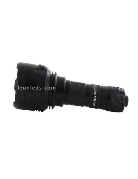 Linterna de Mano Nitecore New P30 Largo Alcance Nitecore | LeonLeds Iluminación