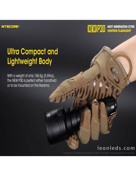 Linterna de Mano Nitecore New P30 Largo Alcance Nitecore | LeonLeds Iluminación
