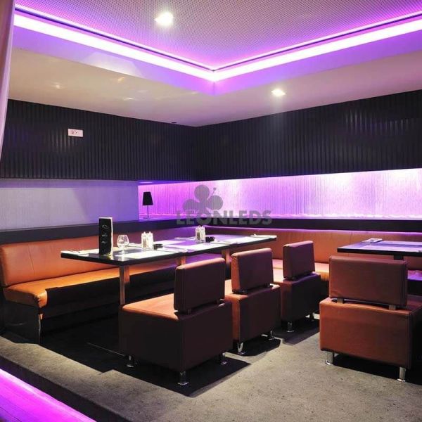 Ruban LED 2558 9W/m IP20 RVB 5 mètres Vtac | ruban LED RVB multicolore pour salon | Vente de rubans LED | Éclairage LeonLeds