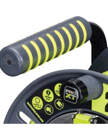 Enrouleur de câble IP44 25M + 3 prises 3000W 250V Luceco Pro XT | leonleds