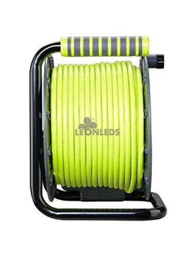 Enrollacable 25M con 2 USB + 2 Enchufes 3000W 250V Luceco | LeonLeds Iluminación