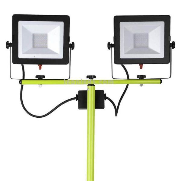 Tripé com dois focos LED 50W com interruptor independente 5000K EFLDTT50B50 Luceco | leonleds