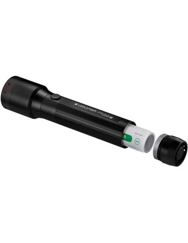 Linterna LED P7R Core recargable 1400Lm con Zoom 502181 con carga magnética | LeonLeds