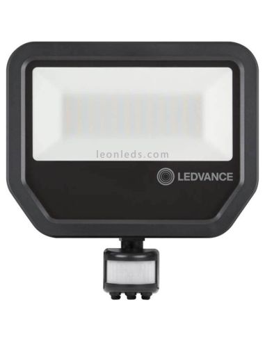 LED 50W negro con sensor movimiento Ledvance | LeonLeds.com