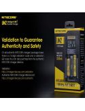 Cargador universal con pantalla LCD UM2 con 2 Bahías Nitecore | LeonLeds Iluminación
