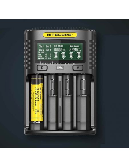 Cargador para 4 baterías UM4 con LCD Cargador inteligente Nitecore | LeonLeds