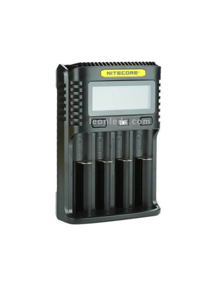 Cargador para cargar 4 baterías UM4 con LCD Cargador inteligente Nitecore | LeonLeds