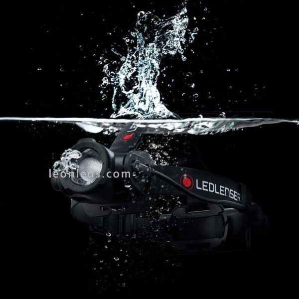 Linterna LED de cabeza potente H15R Core 2500Lm IP67 recargable y con zoom 502123 LedLenser | LeonLeds Iluminación