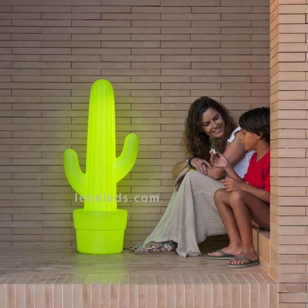 Lampadaire d'extérieur à LED Kaktus| Lampe en PVC vert cactus avec câble | Éclairage LeonLeds