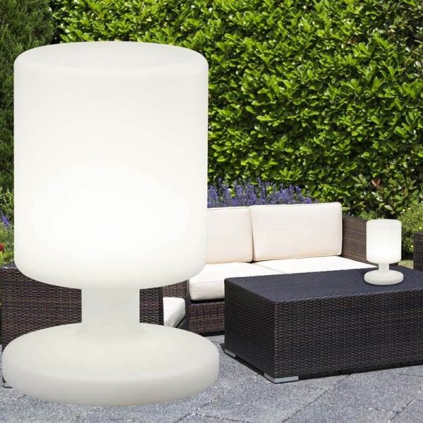 Lampe LED solaire rechargeable Barbade | Lampe en plastique de Trio Lighting | Éclairage LeonLeds