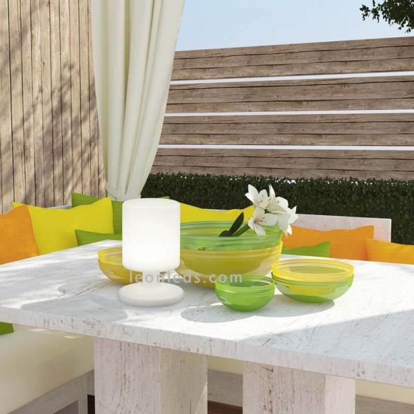 Lampe LED solaire rechargeable Barbade | Lampe avec interrupteur de Trio Lighting | Éclairage LeonLeds