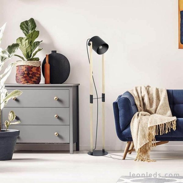 Como queda Lámpara de pie Vintage Hornwood 43048 Eglo | LeonLeds