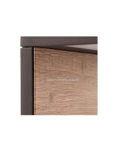 Baliza M LED exterior aluminio detalle madera Ruka Mantra | LeonLeds Iluminación