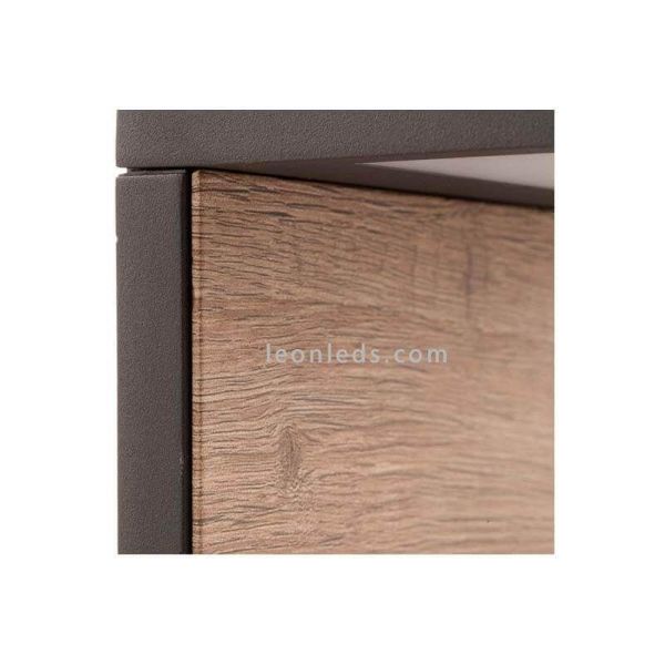 Baliza M LED exterior aluminio detalle madera Ruka Mantra | LeonLeds Iluminación