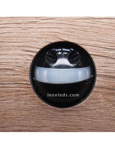 Aplique LED exterior detalle del sensor de movimiento Ruka gris oscuro Mantra | LeonLeds Iluminación