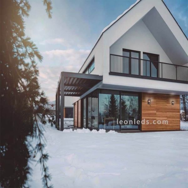 Candeeiro de parede exterior de alumínio e vidro Verbier de Mantra | leonleds