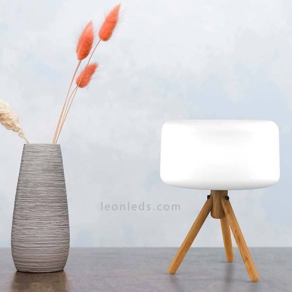 Candeeiro de mesa solar LED externo Chloe para foto ambiente Jardim novo | Leon Iluminação LED