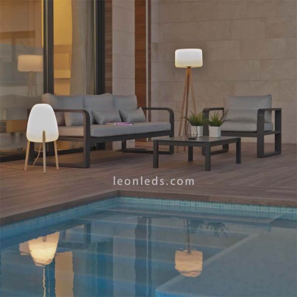 Lámpara trípode madera cable exterior pantalla blanca Chloe New Garden | LeonLeds Iluminación
