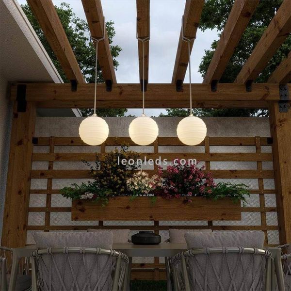 Lámpara LED portátil RGB Sora recargable exterior New Garden | LeonLeds Iluminación