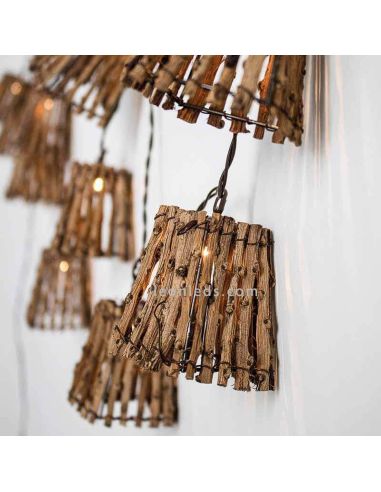 Pack de 6 Guirnaldas de luces para exterior madera Carina foto ambiente New Garden | LeonLeds Iluminación