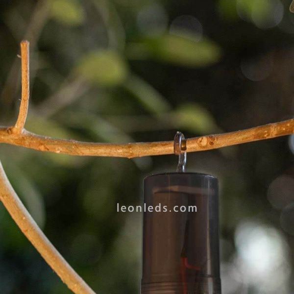 Saona 50 portátil sem fio pendurado lâmpada foto detalhe gancho New Garden | Leon Iluminação LED