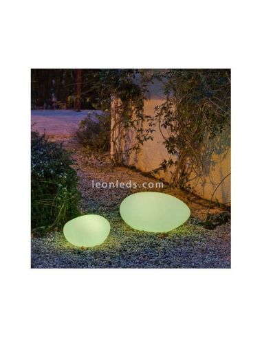 Luminária LED decorativa solar e recarregável de 40Cm Foto Petra de ambiente Jardim Novo | Leon Iluminação LED