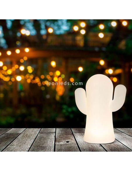 Lámpara de mesa LED Panchito táctil en blanco exterior New Garden | LeonLeds Iluminación