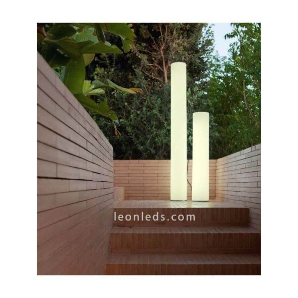 Lámpara de pie LED cilíndrica exterior batería recargable 100Cm Fity foto de ambiente New Garden | LeónLeds Iluminación