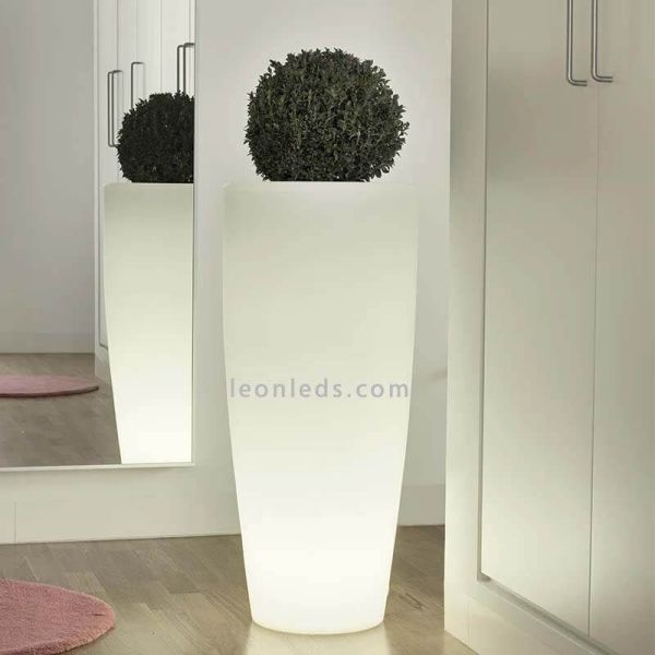 Vaso decorativo com luz para áreas externas com cabo preto Bambu 90Cm Novo Jardim | Leon Iluminação LED
