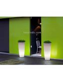 Pot de fleurs blanc avec lumière blanche pour l'extérieur avec câble noir série Bamboo 90Cm New Garden | Éclairage LeonLeds