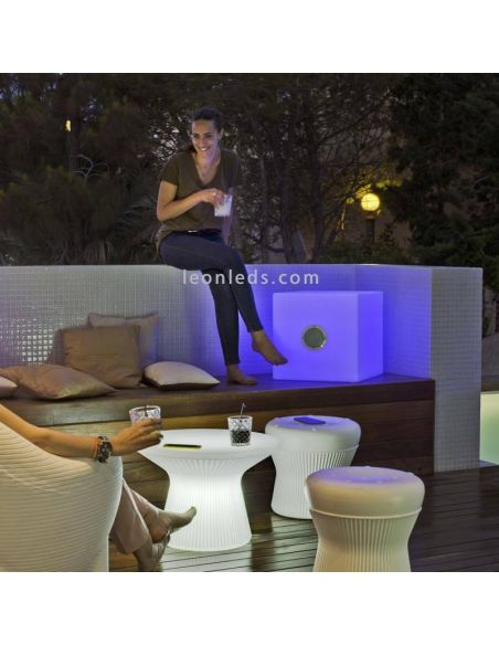 Cuby 45 play square RGB LED mesa/alto-falante New Garden | Leon Iluminação LED