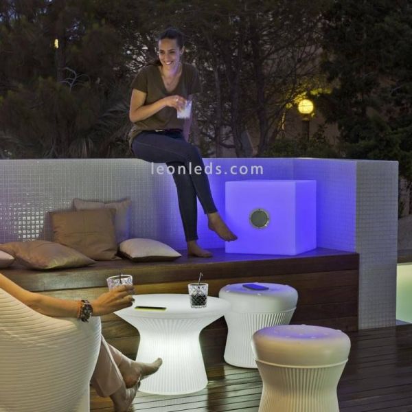 Altavoz/mesa LED Cuby 45 play cuadrado  RGB New Garden | LeónLeds Iluminación