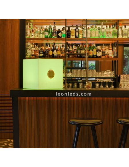 Cuby 45 play mesa quadrada LED/alto-falante para catering New Garden | Leon Iluminação LED