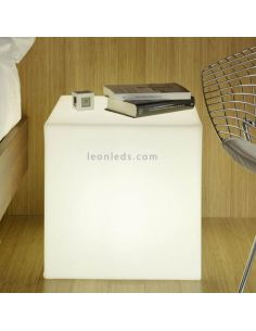 Table et siège d'extérieur Cuby 32 LED avec 2 finitions New Garden | Éclairage LeonLeds 2