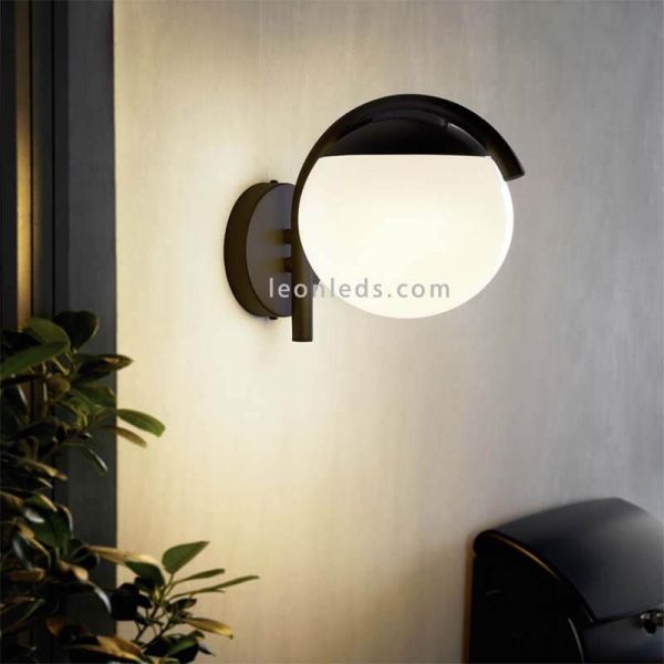 Aplique de pared exterior negro y blanco Prata Vecchia foto de ambiente marca Eglo Iluminación | LeonLeds Iluminación