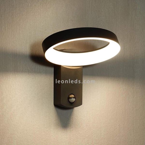Lámpara de pared LED Exterior Pernate  con sensor luz integrada Eglo Iluminación | LeónLeds Iluminación