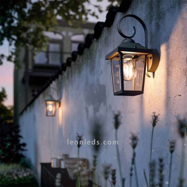 Aplique para ambientes de exterior estilo clásico E27 serie Buzzard marca Philips | LeonLeds Iluminación
