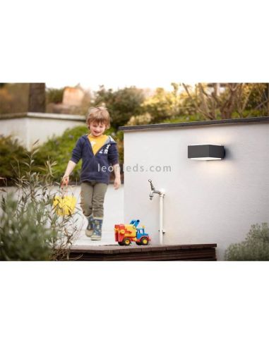 Aplique de pared cuadrado exterior E27 antracita Hedgehog foto de ambiente Philips | LeónLeds Iluminación