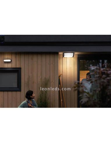 Plafón de techo exterior cuadrado E27 color antracita serie Moonshine marca Philips | LeonLeds Iluminación